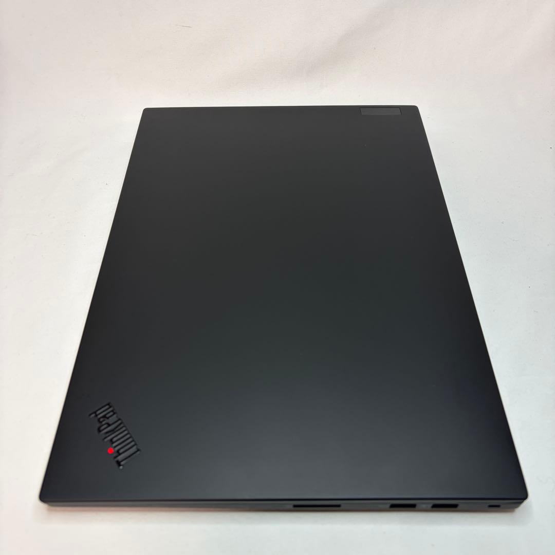 美品 ThinkPad P1 Gen5 i7 64GB 4TB RTX 3070
