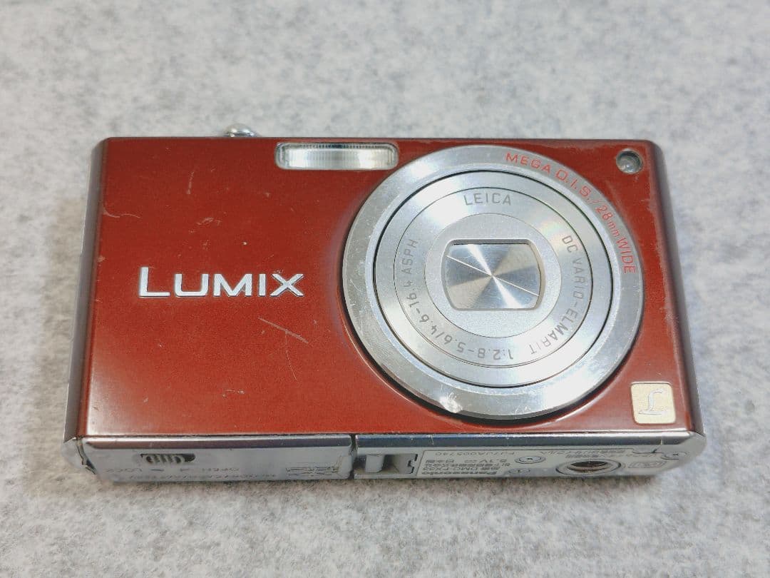 Panasonic LUMIX DMC-FX33 ブラウン