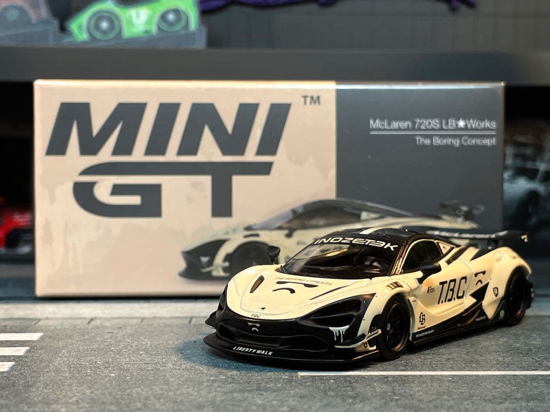 ゲン 日産 GT-R Nismo 2013 R35 CRS