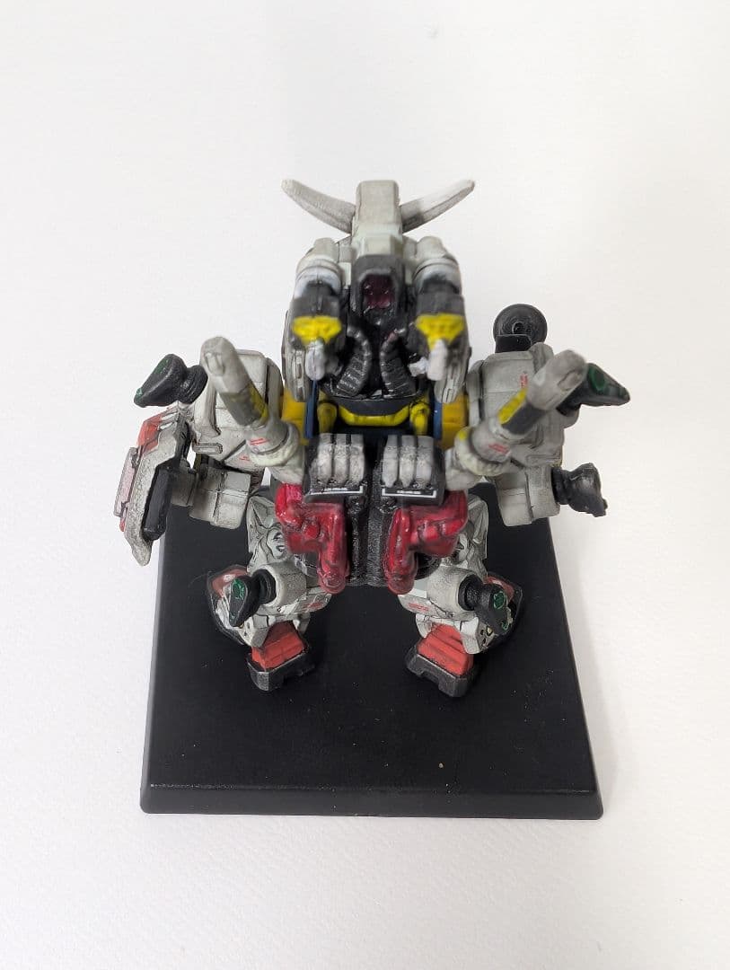 ガンダムコンバージ 白いガンダム 部分塗装　リペイント　converge