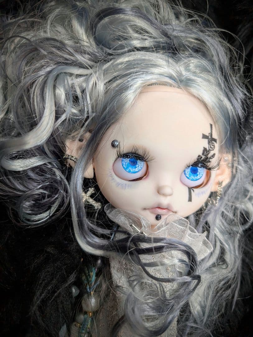 お迎え決まりました カスタムアイシードール❁︎フェイスピアス❁︎闇系
