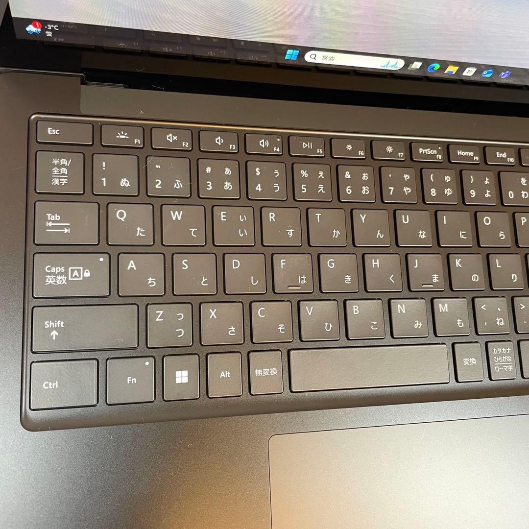 ★美品★ 第11世代i7 16GB SSD256GB Microsoft XX4