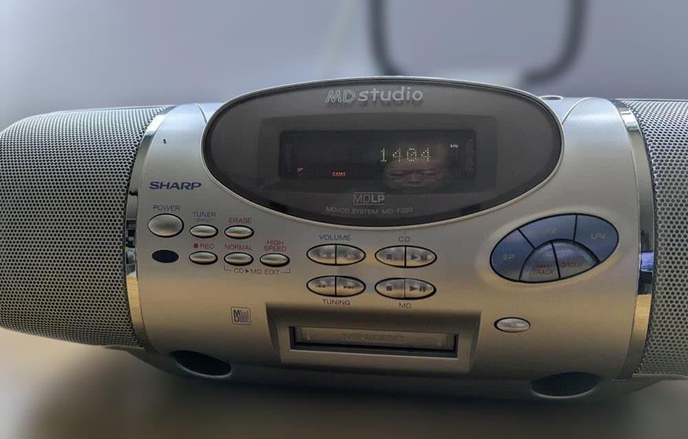 【中古】SHARP MD/CDラジカセ MD-F220-S　※リモコンなし