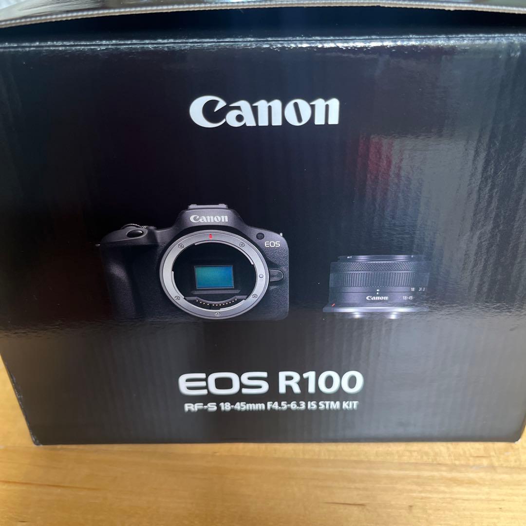 Canon EOS R100 ミラーレス一眼　未使用に近い