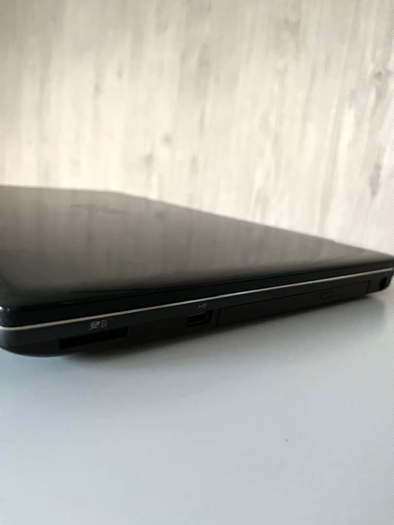美品！ハイスペック富士通 LIFEBOOK NH77/F3 美品ノートパソコン