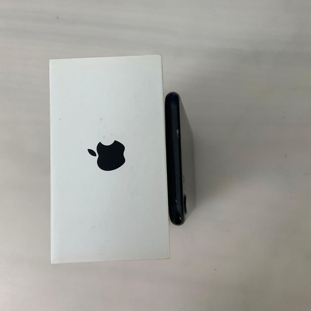 iPhone 7 ブラック　32GB sim フリー
