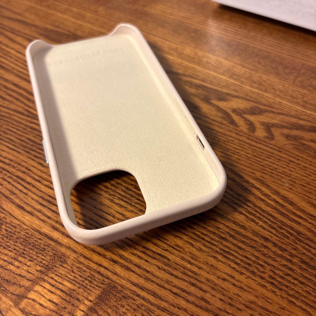 Urban Satisfaction iPhone15ケース ベージュ