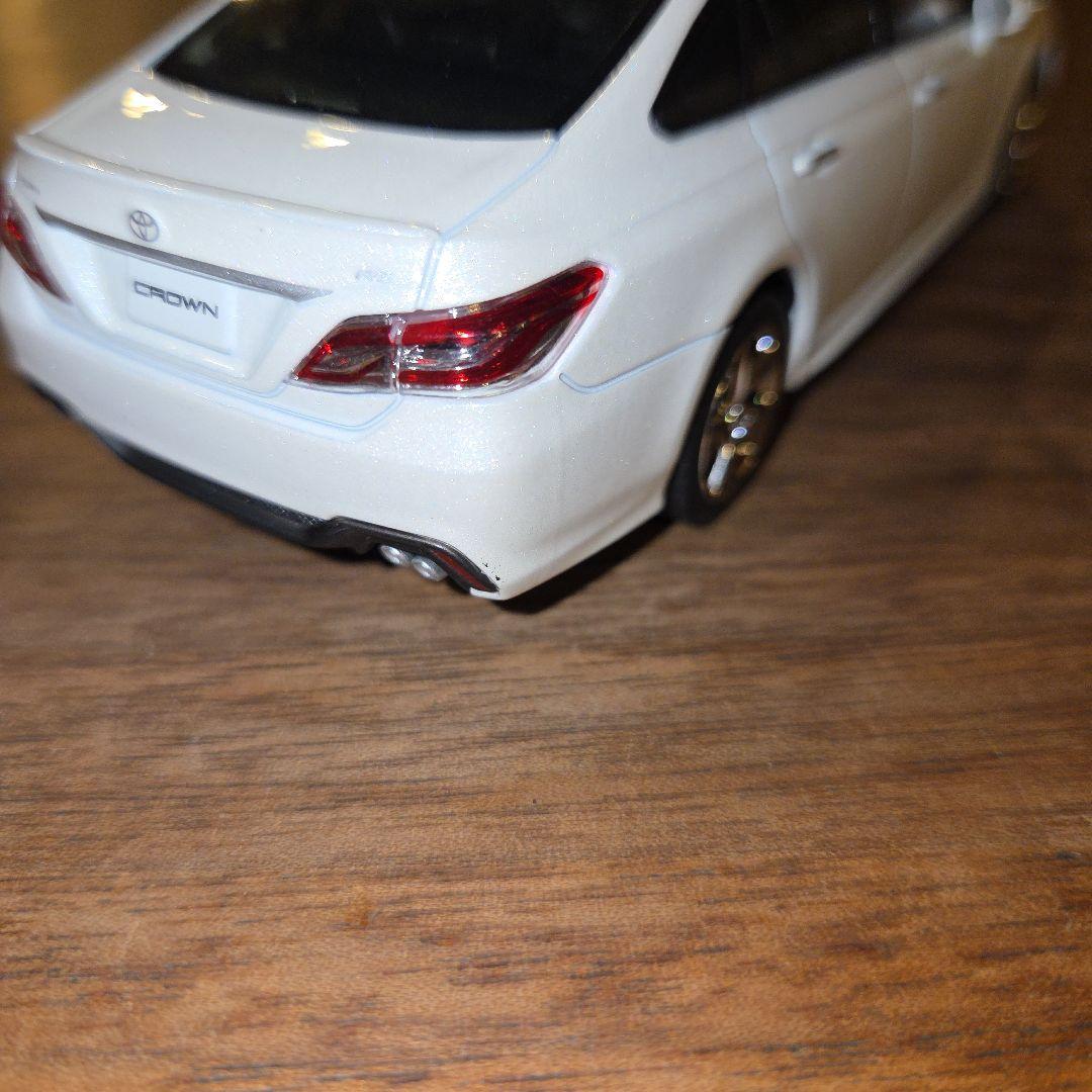 1/30 トヨタ カラーサンプル クラウン RS 220系 ホワイトパール