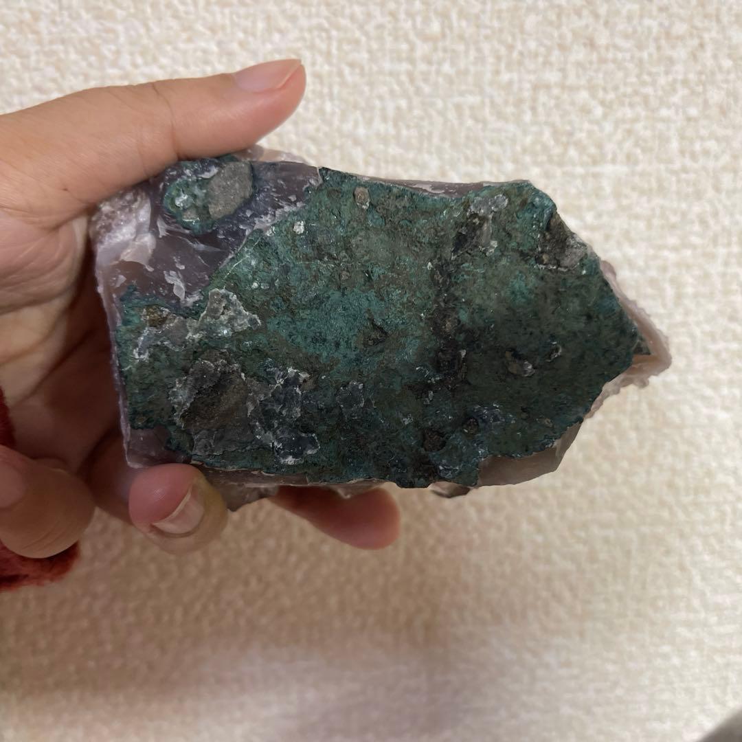 ブラジル産　アメジスト　クラスター　ルチルと方解共生