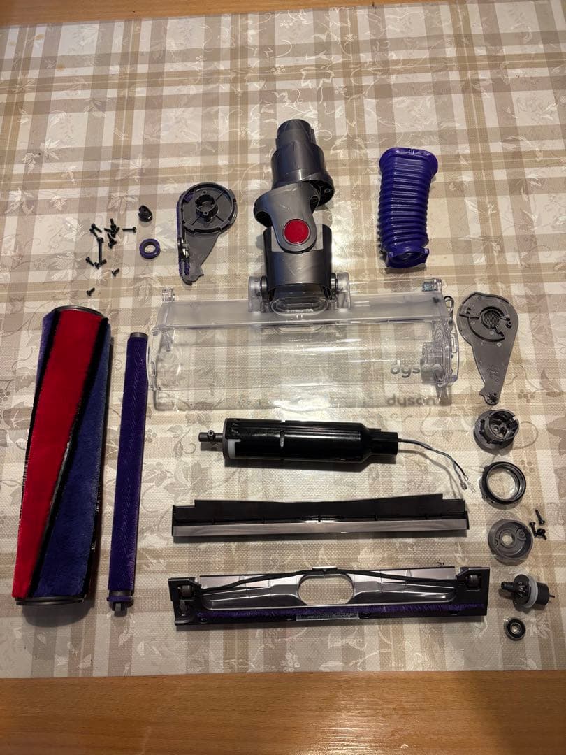 ダイソンV10 SV12 美品！　スタンド付き　分解洗浄除菌整備済み