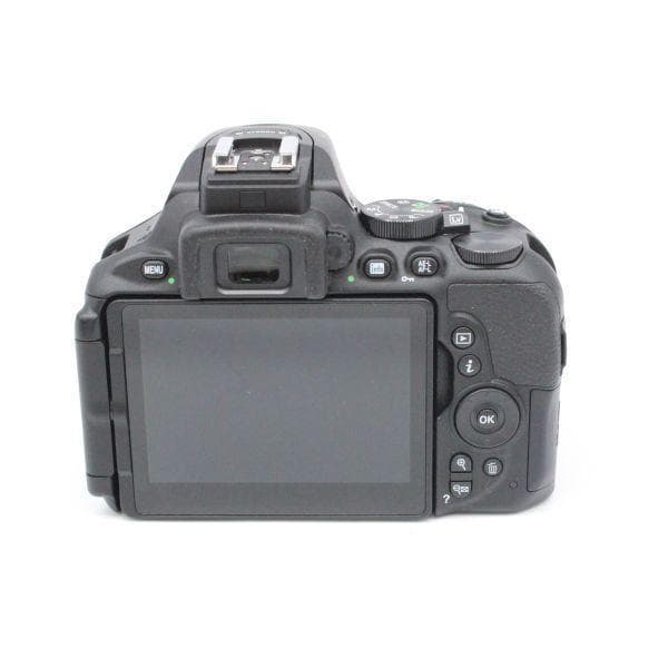 ショット数461！元箱付き！■ほぼ新品■ Nikon D5600
