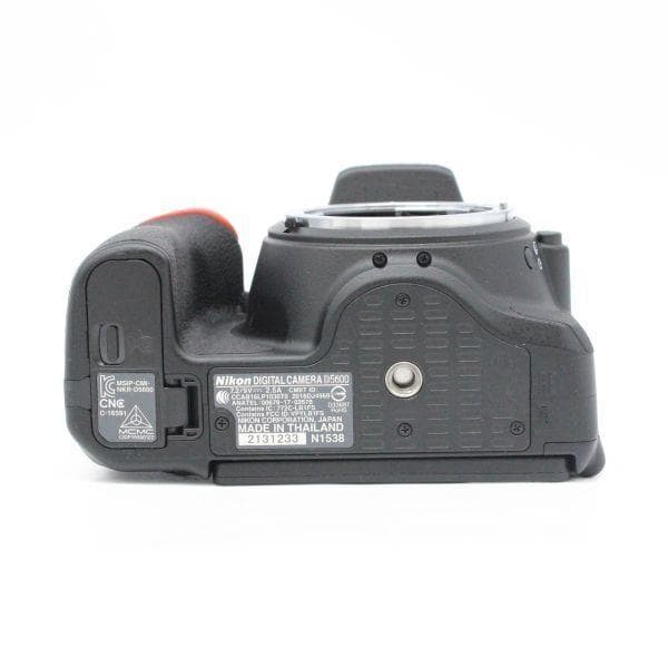 ショット数461！元箱付き！■ほぼ新品■ Nikon D5600