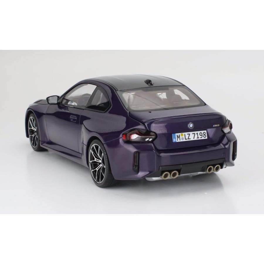 【新品】ミニカー 1/18  2シリーズ M2 (G87)　ミニチャンプス
