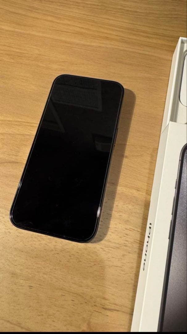Apple iPhone 15 Pro スペースブラック 128gb