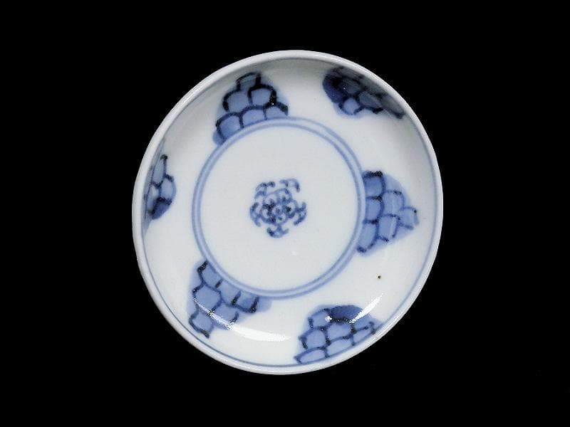 古伊万里　染付　平角繋ぎに五弁花の図　豆皿　A879AS-BWo