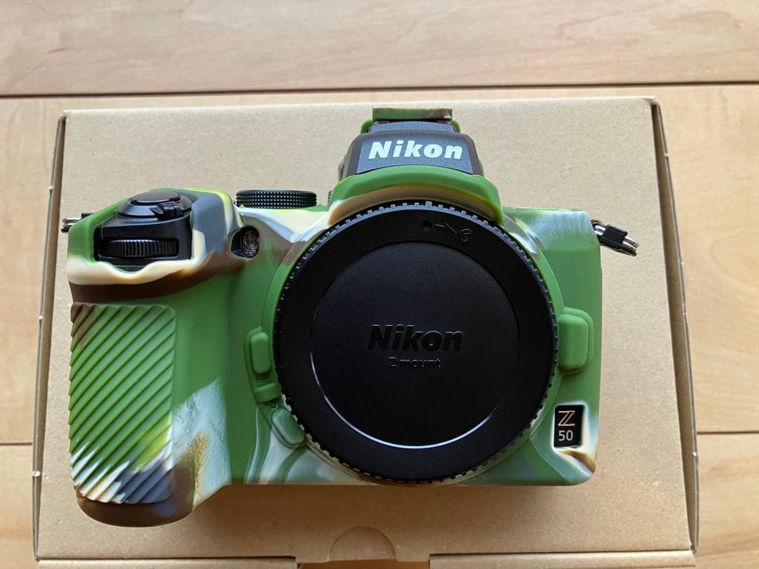 Nikon Z 50 ミラーレスカメラ イージーカバーカモフラージュグリーン付き