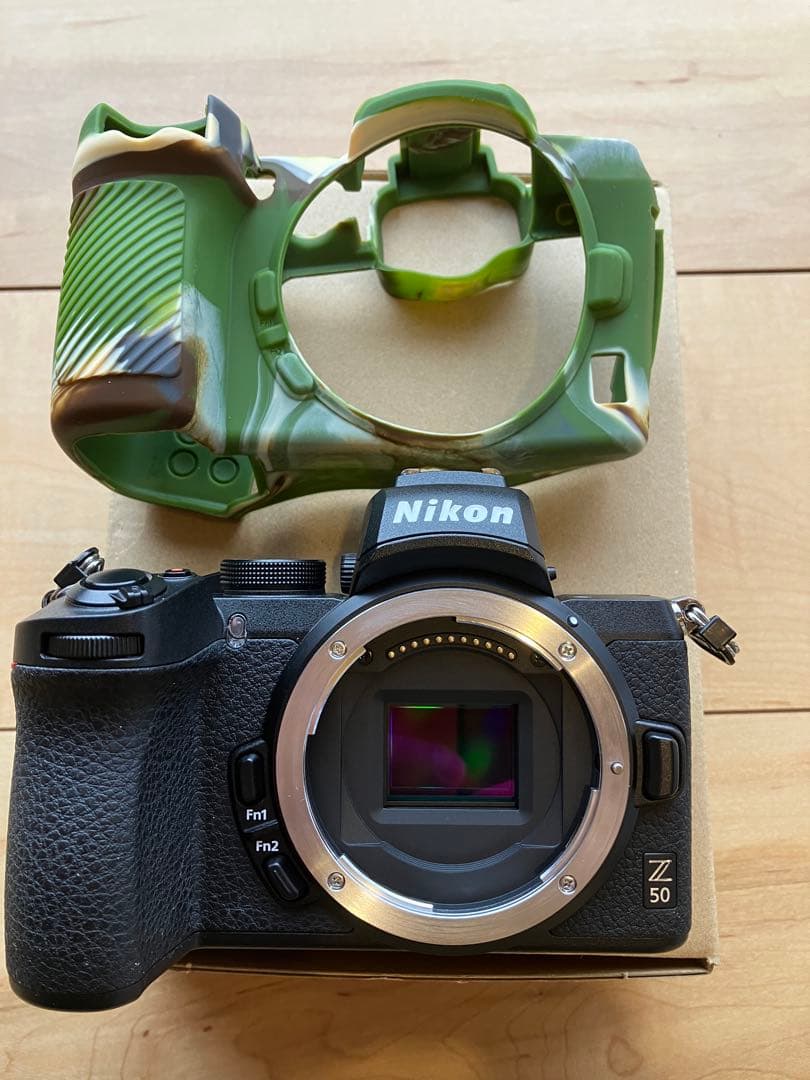 Nikon Z 50 ミラーレスカメラ イージーカバーカモフラージュグリーン付き