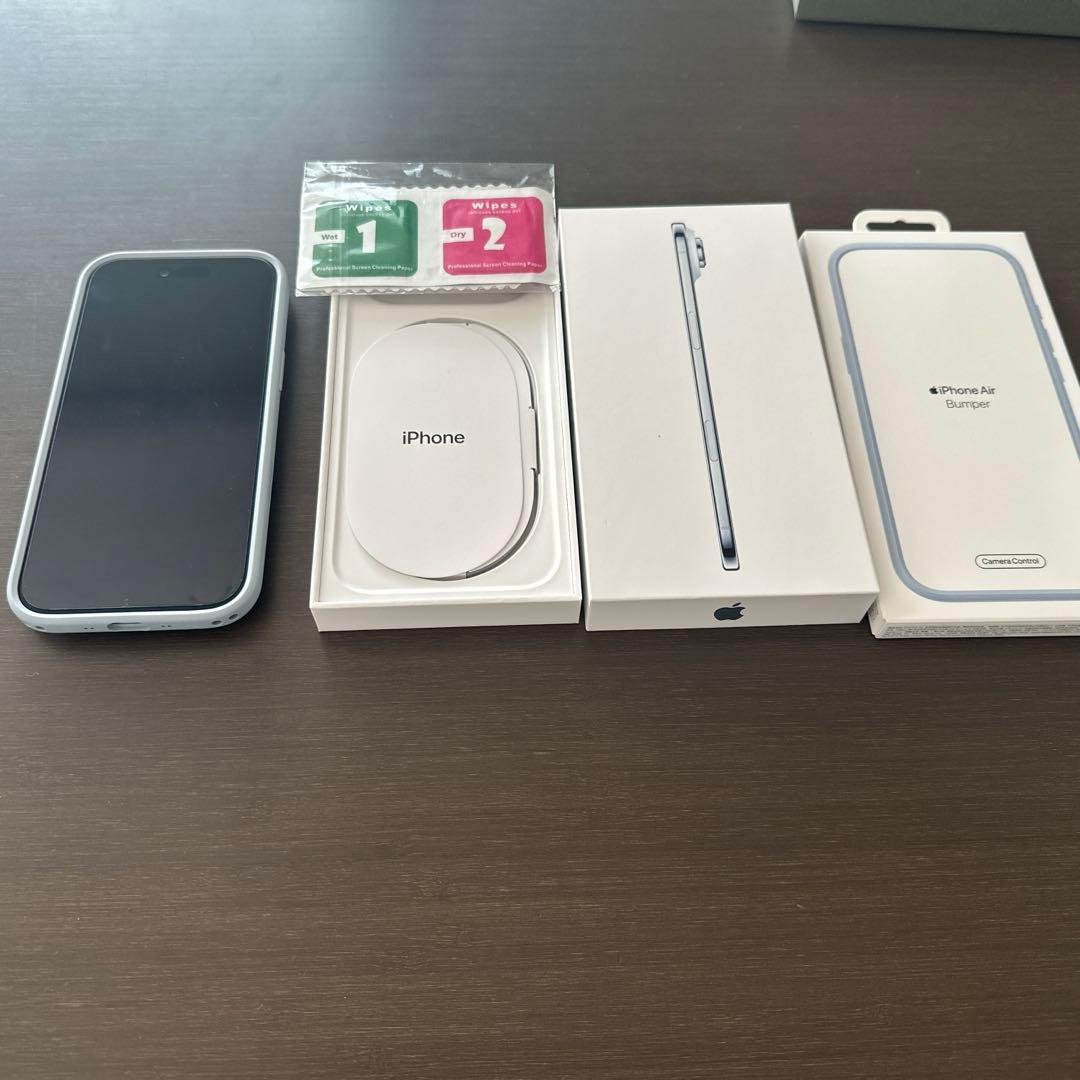iPhone Air本体とバンパーセット　美品