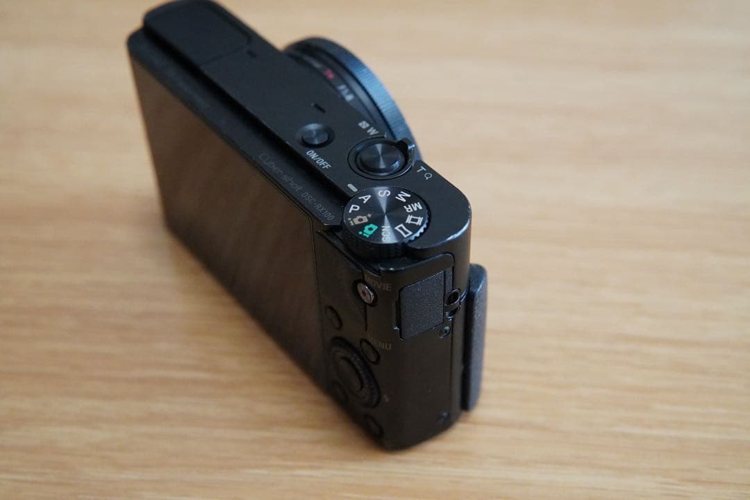 デジタルカメラ Sony Cyber-shot DSC-RX100