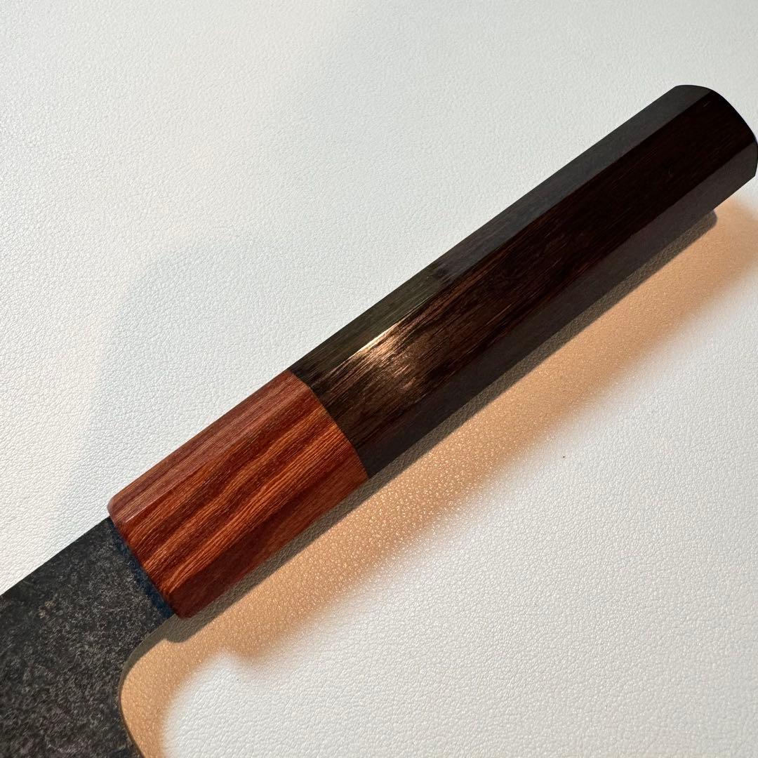 黒打ちダマスカス和牛刀八角柄 和包丁　シェフナイフ 210mm 牛刀