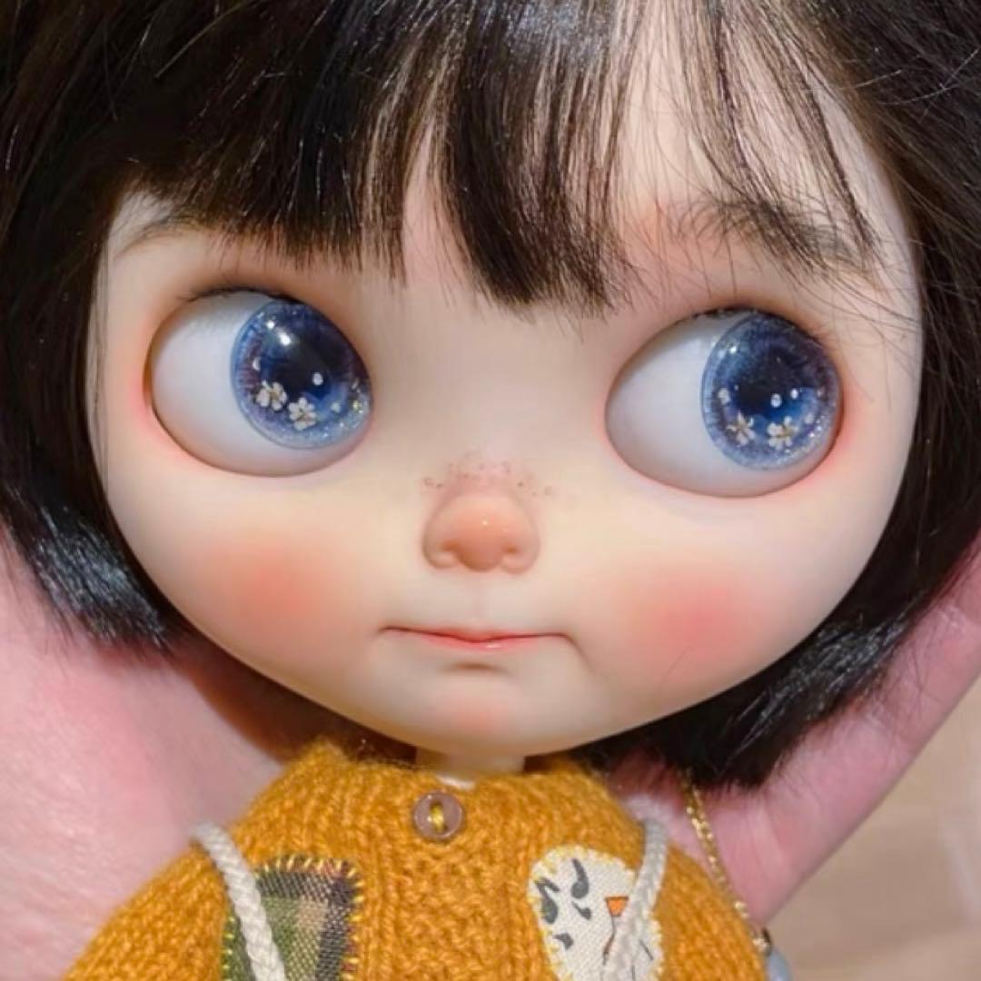 カスタムブライス 作家様 ドール 幼い ナチュラルメイク かわいい 微笑み