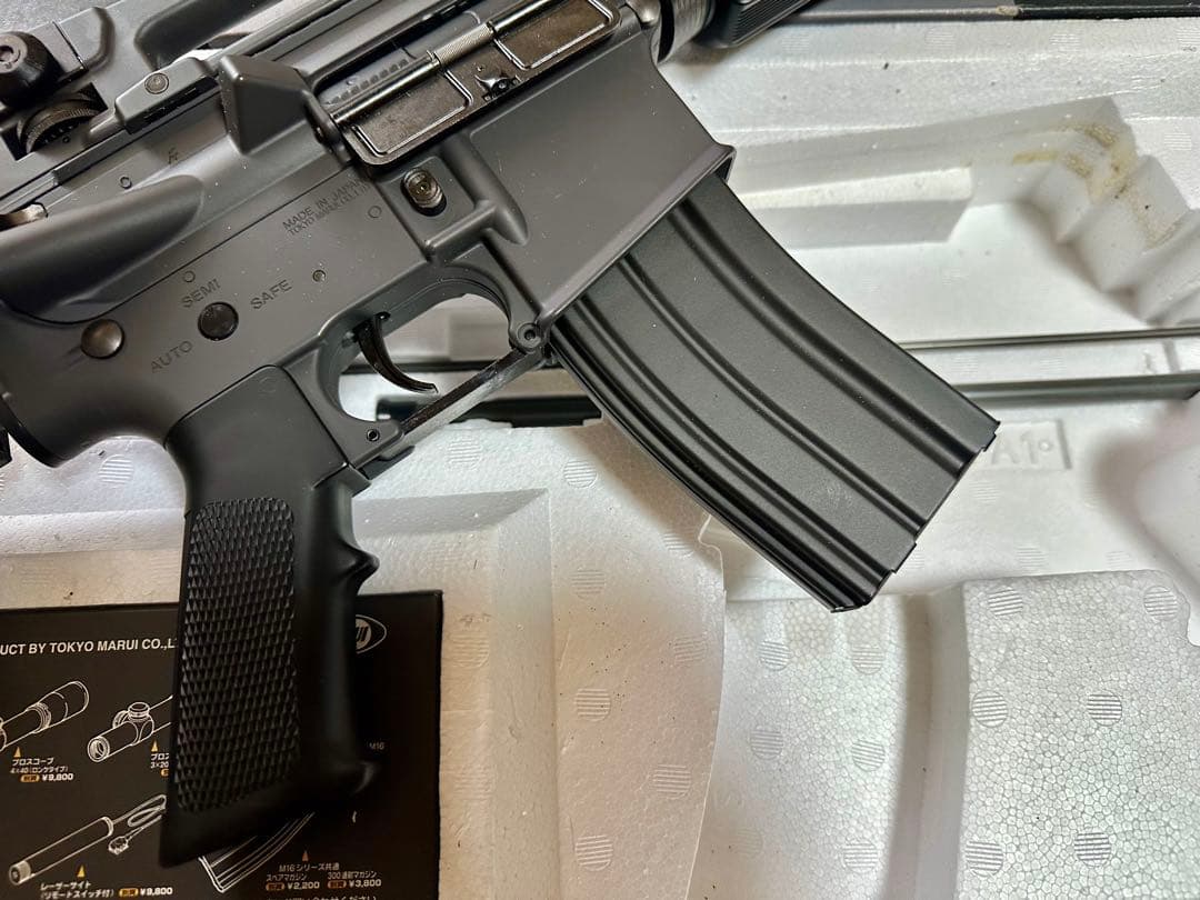 未使用 東京マルイ 電動ガン Colt M4 A1 CARBINE