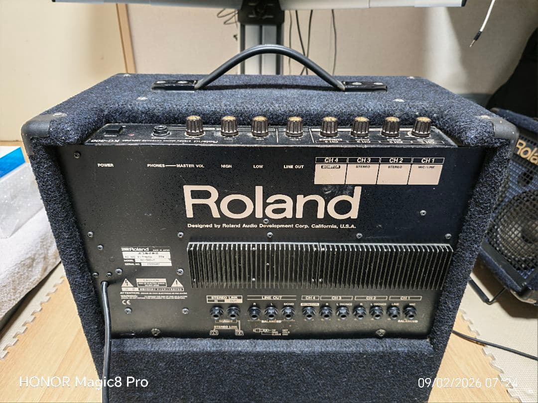 Roland KC-300JT キーボードアンプ