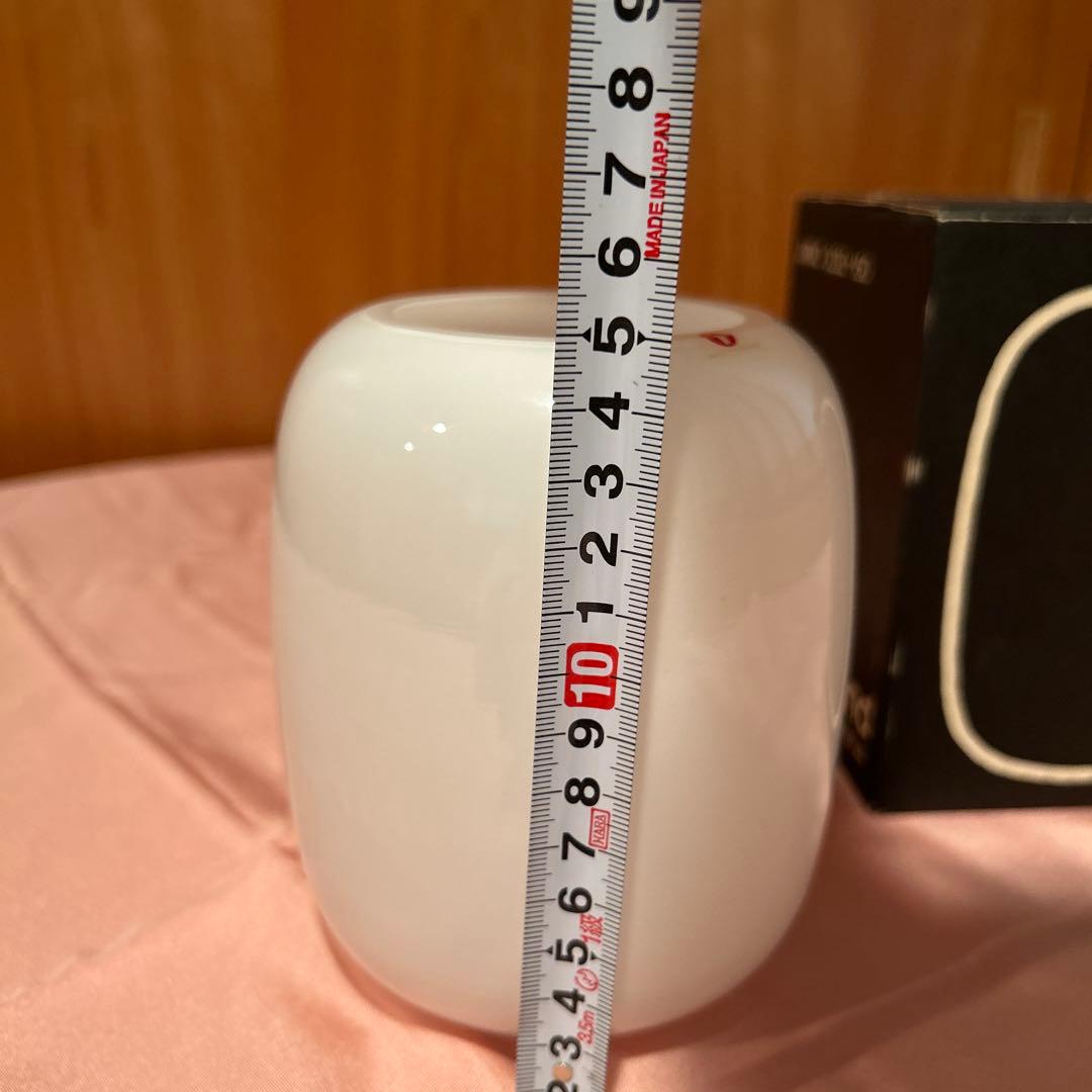 新品199◆イッタラ　ガラス花瓶　白　ヴィンテージコレクション「JURMO」