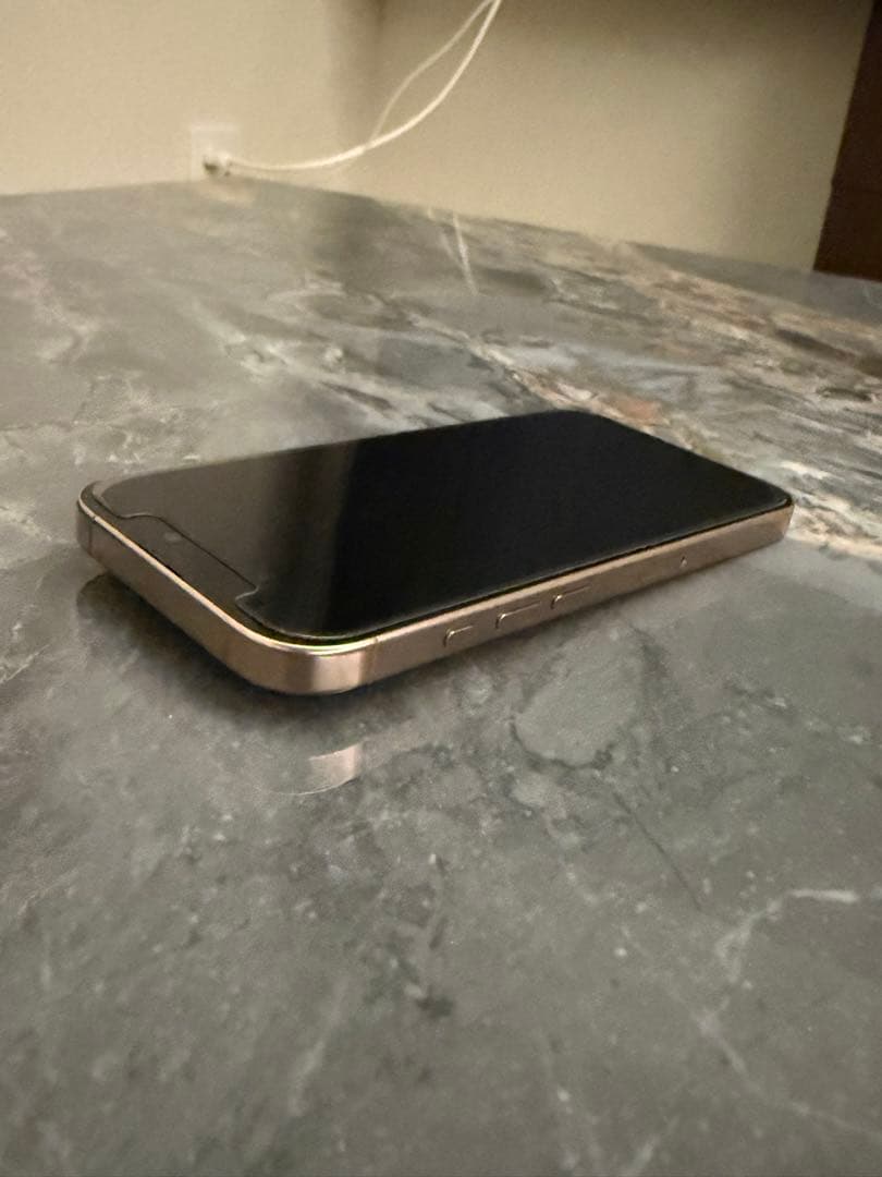 Apple iPhone16pro 256GB SIMロックなし