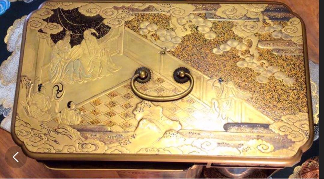 ❶【特別出品】大名道具　虎に像　筍掘り紋様　蒔絵　野弁当　提げ重　（箱付）