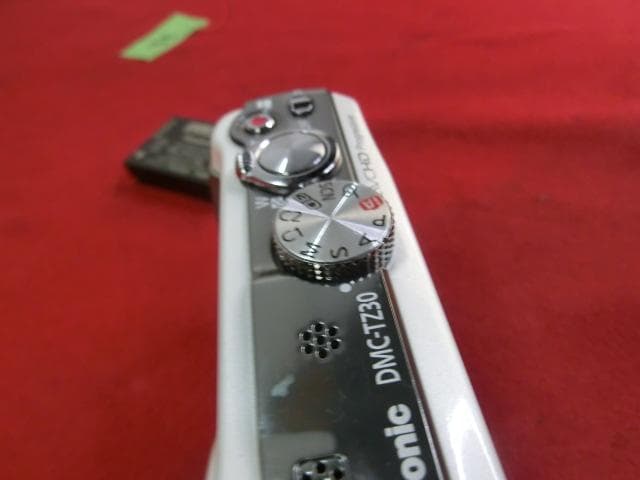 33：Panasonic LUMIX DMC-TZ30　デジカメ　ジャンク