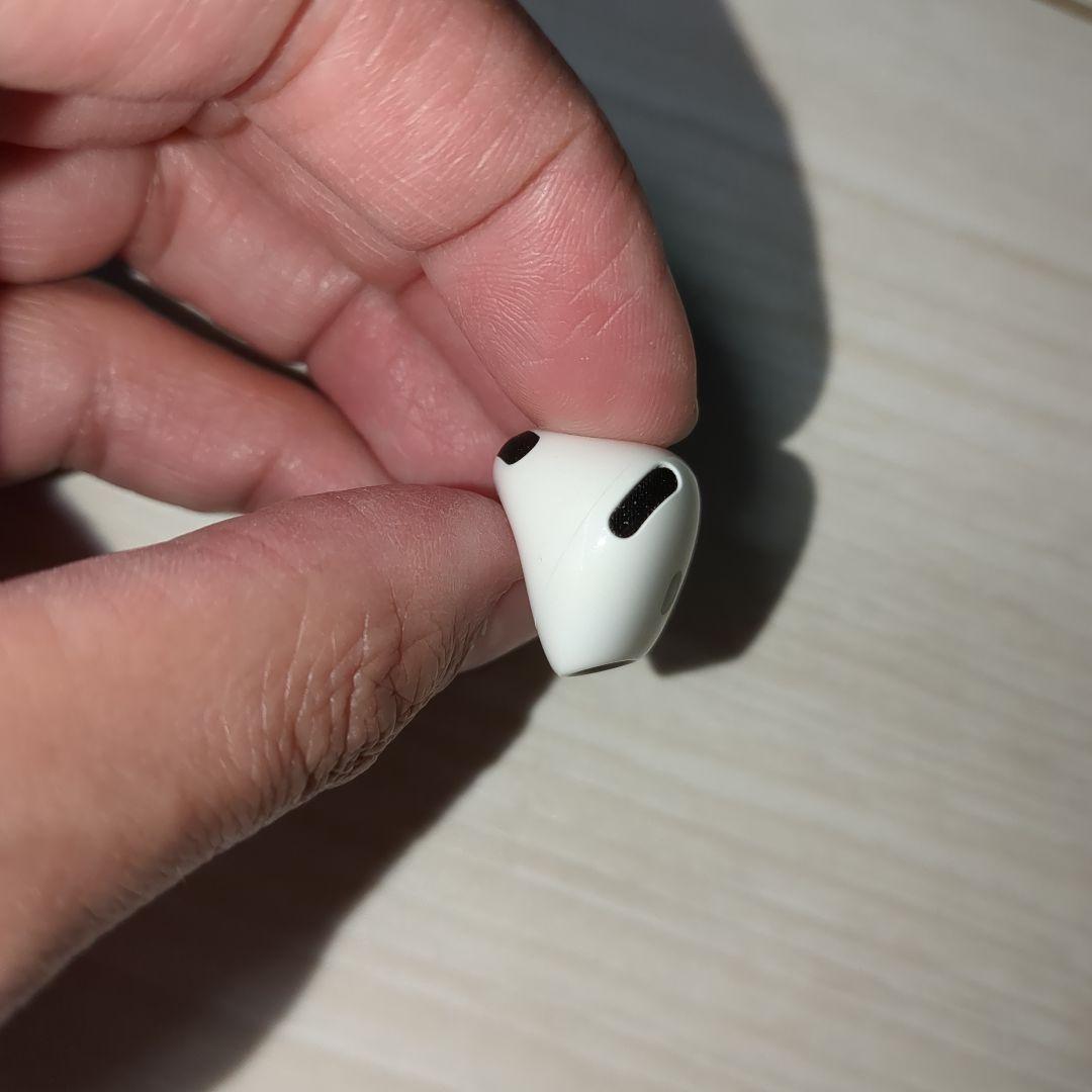 Apple AirPods 第4世代 右耳のみ R