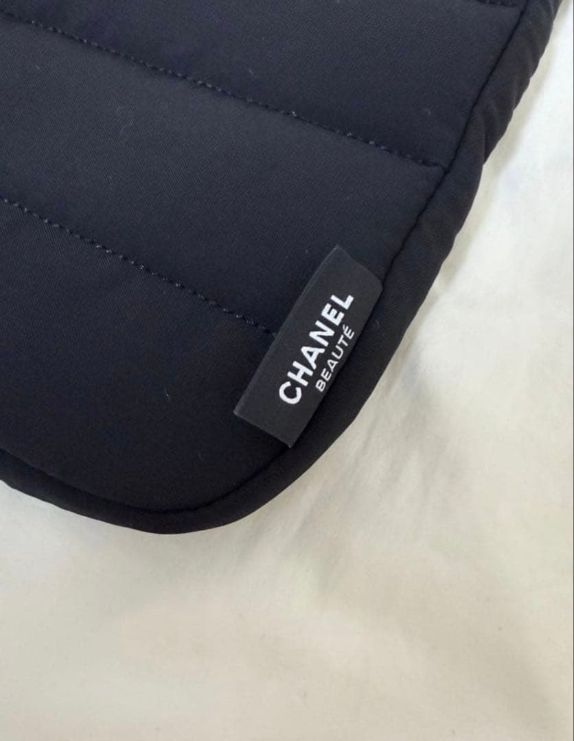 CHANEL化粧品ノベルティ パソコンケース