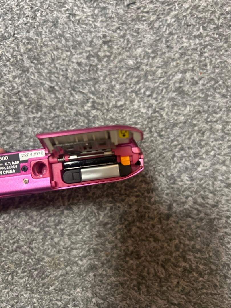 Nikon Coolpix ピンク 8倍ズーム コンパクトカメラ