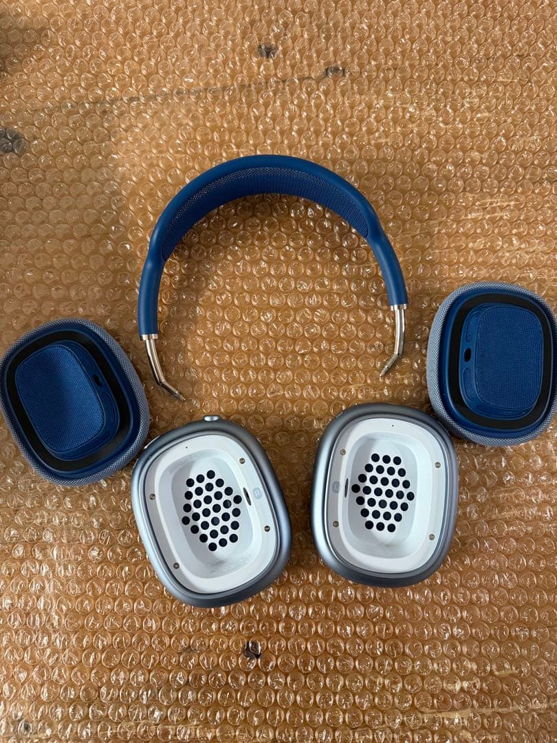 AirPods MAXブルー