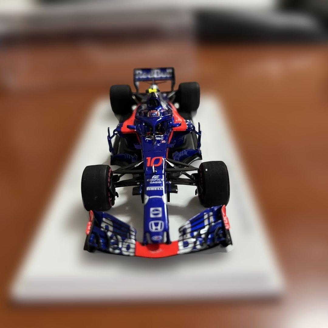 トロ・ロッソ STR13 ミニカー