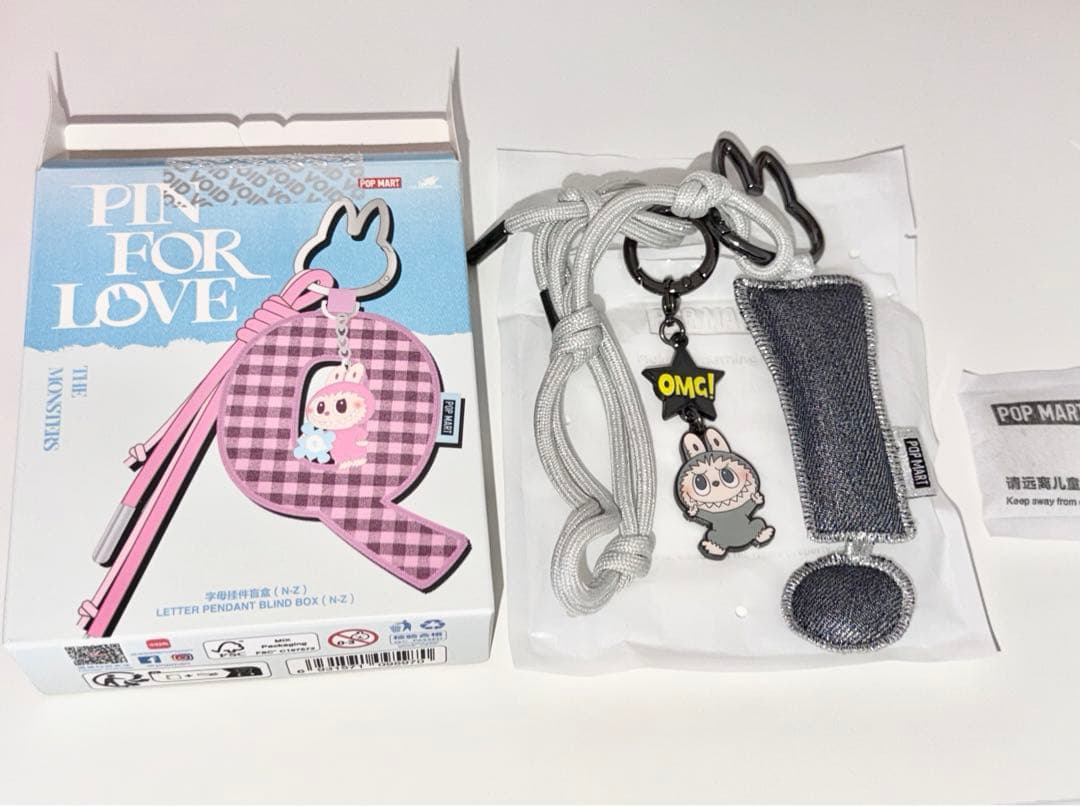 LABUBUラブブPINFORLOVEアルファベットイニシャル　シークレット　！