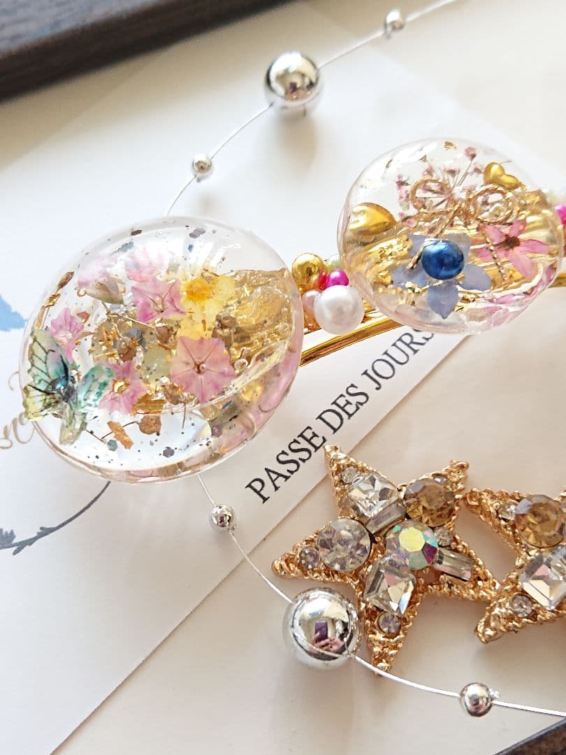 ☆*:.。. ハンドメイド♡レジンヘアバレッタ♡バタフライフラワー .。.:*☆