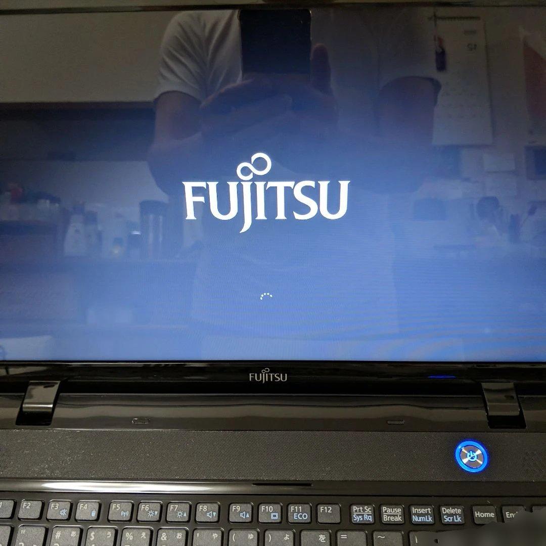 Fujitsu LIFEBOOK AH30/K PCケース付き 中古