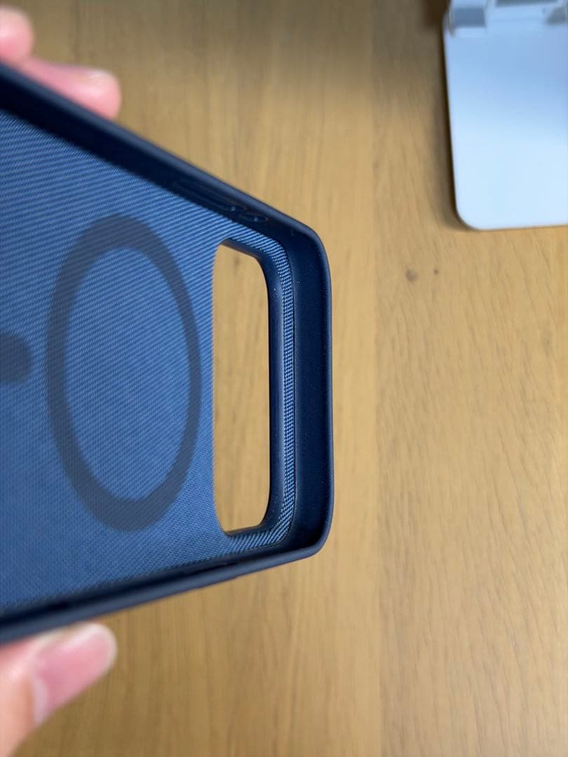 Apple純正　テックウーブンケース pro用　（ブルー）
