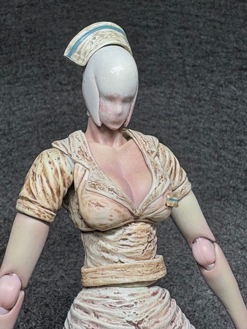 FREEing figma バブルヘッドナース