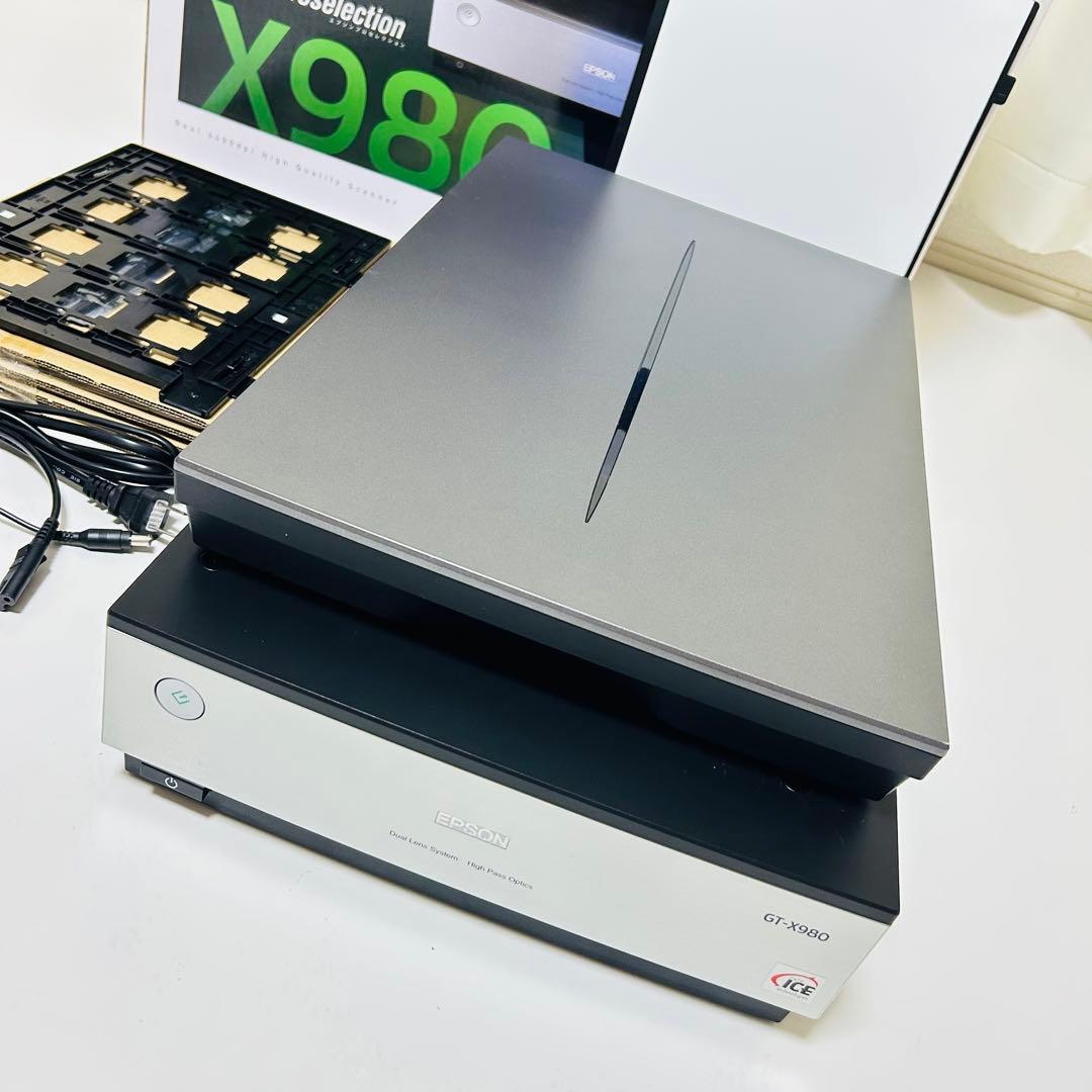 【ほぼ未使用】【廃盤】EPSON GT-X980 A4 フラットベッドスキャナー