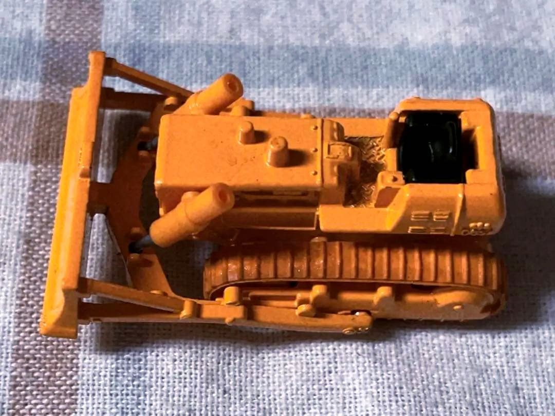 未使用品 超ヴィンテージ トミカ 黒箱 コマツ D65A ブルドーザー