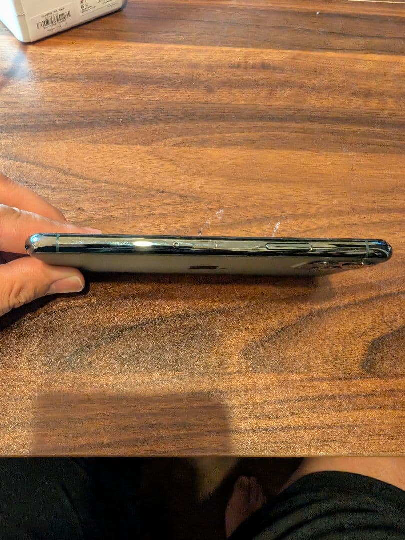 ジャンク　Apple iPhone 11 Pro ミッドナイトグリーン本体