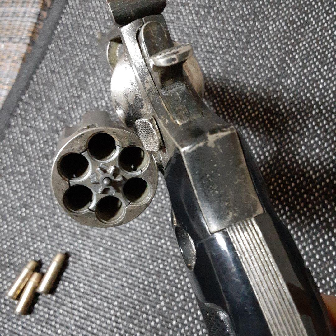 古い金属製リボルバー/SMコクサイ産業マグナム441/Smith&Wesson