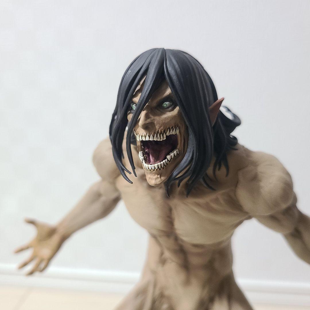 一番くじ　進撃の巨人　エレン巨人フィギュア