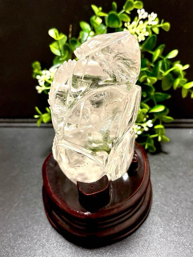 夢幻品質　超秘蔵放出　幻のオールドガネッシュヒマール手彫水晶　天翔る虹の皇帝龍神
