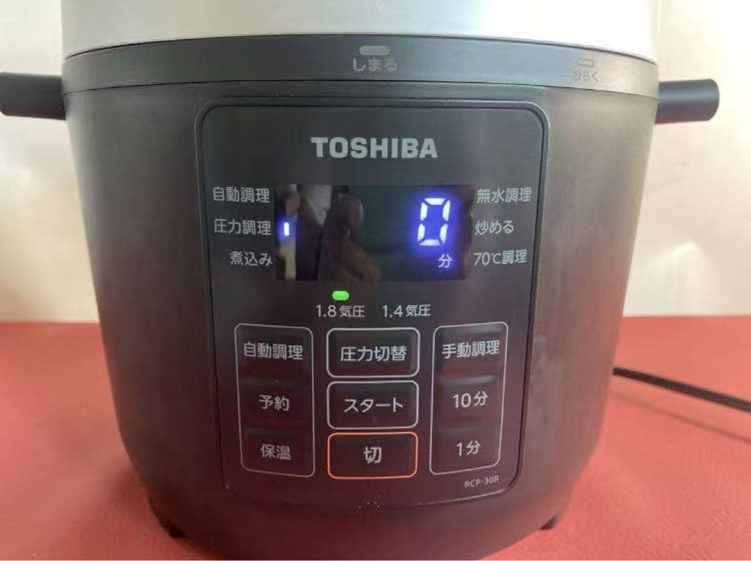 新品未使用　TOSHIBA 電気圧力鍋 RCP-30R ブラック