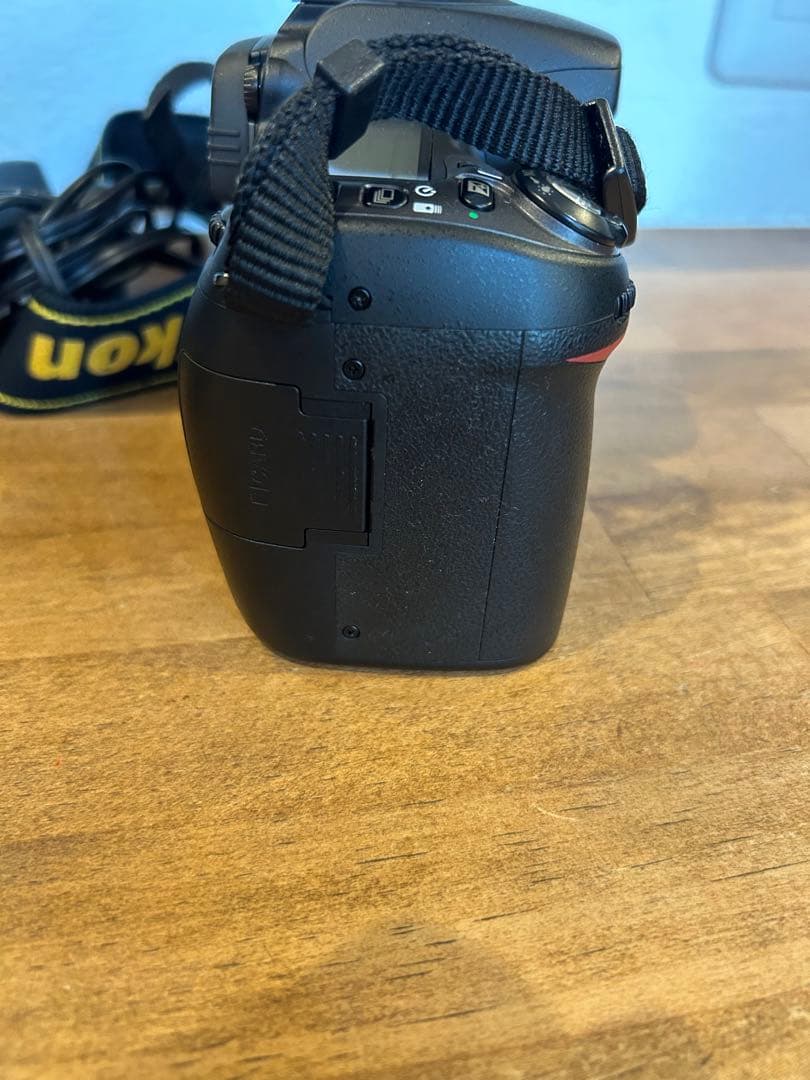NIKON ニコン D80 　充電器付き
