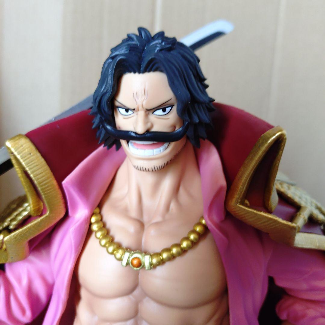 ワンピース　バンプレくじ PREMIUM ゴールド・D・ロジャー A賞